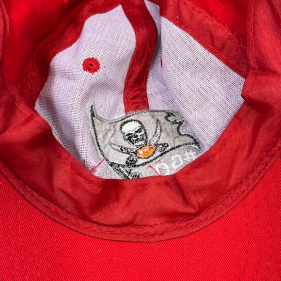 Tampa Bay Buccaneers #GoBucs Red Embroidered Baseball Cap Hat - Picture 5 of 9